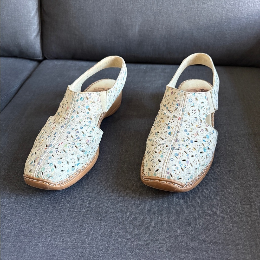 Rieker Antistress Women’s Cream and Brown Leather Cutout Slip-Ons Size 40